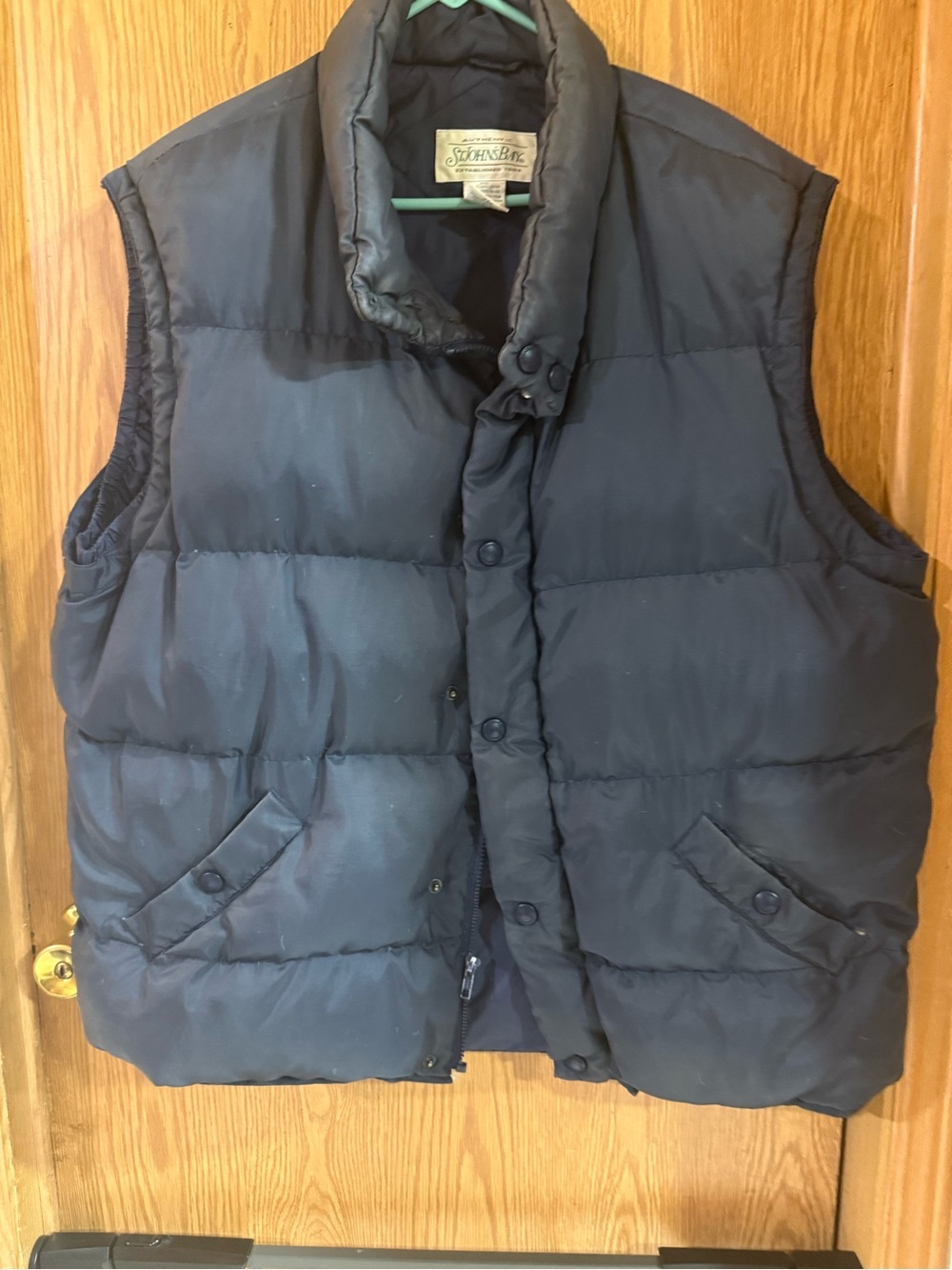 St. John's Bay Men's Navy Quilted Puffer Vest